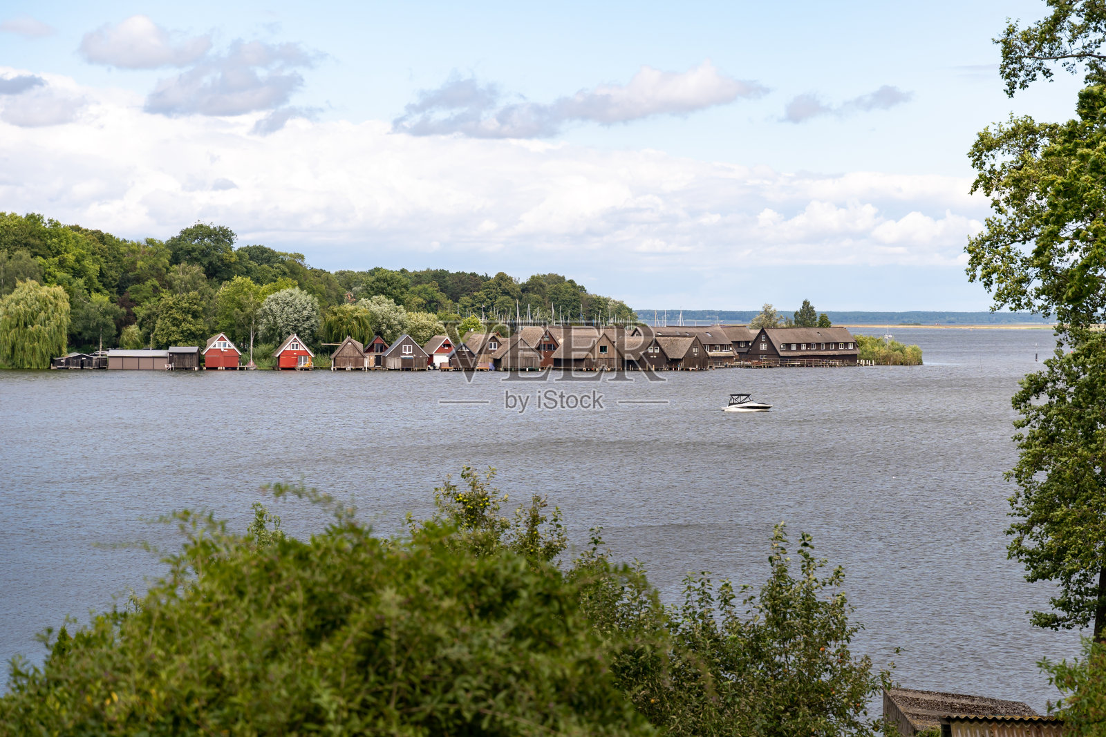 古老的小港口Röbel Müritz照片摄影图片