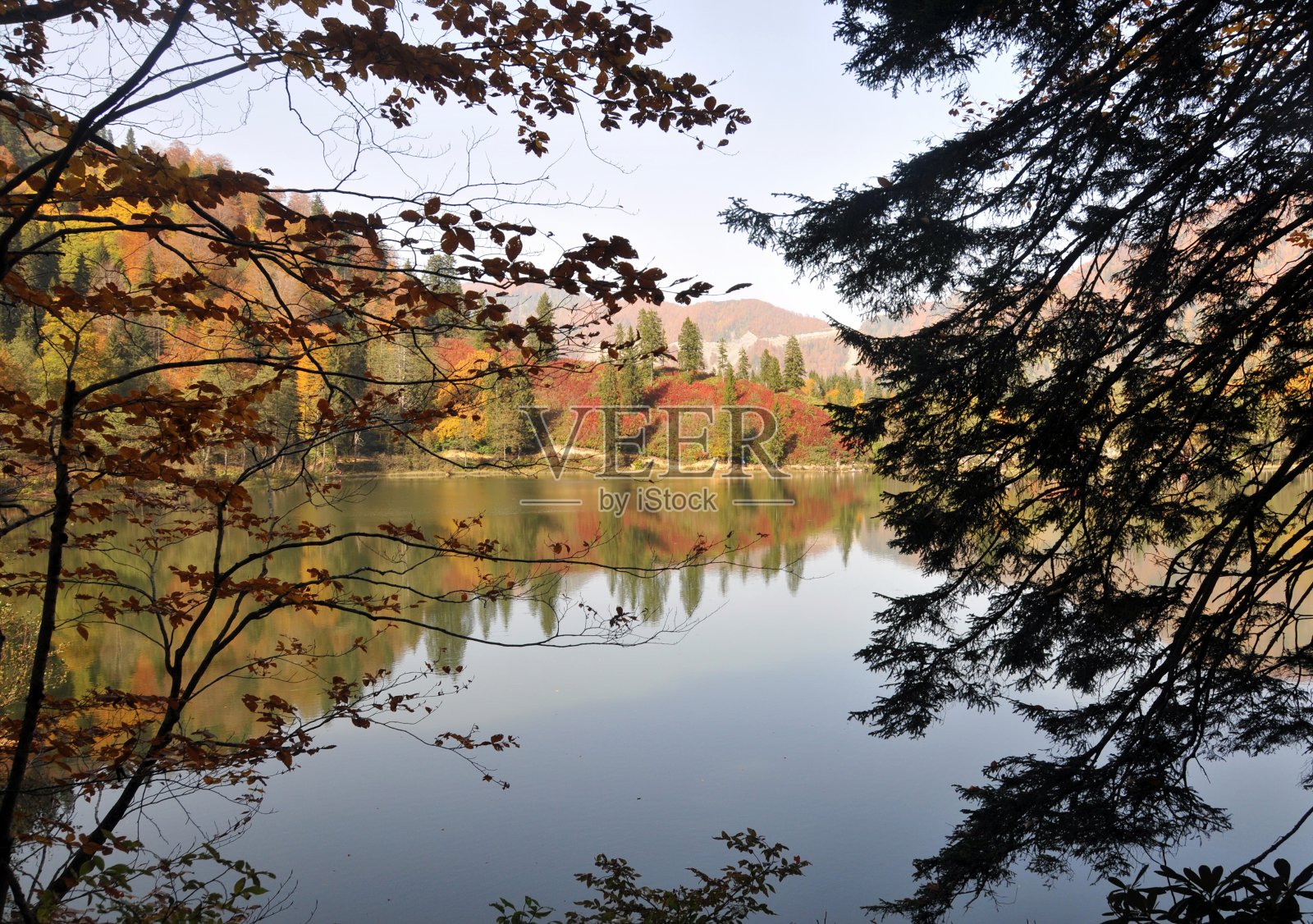 博雷卡-阿特文的卡拉格尔湖照片摄影图片
