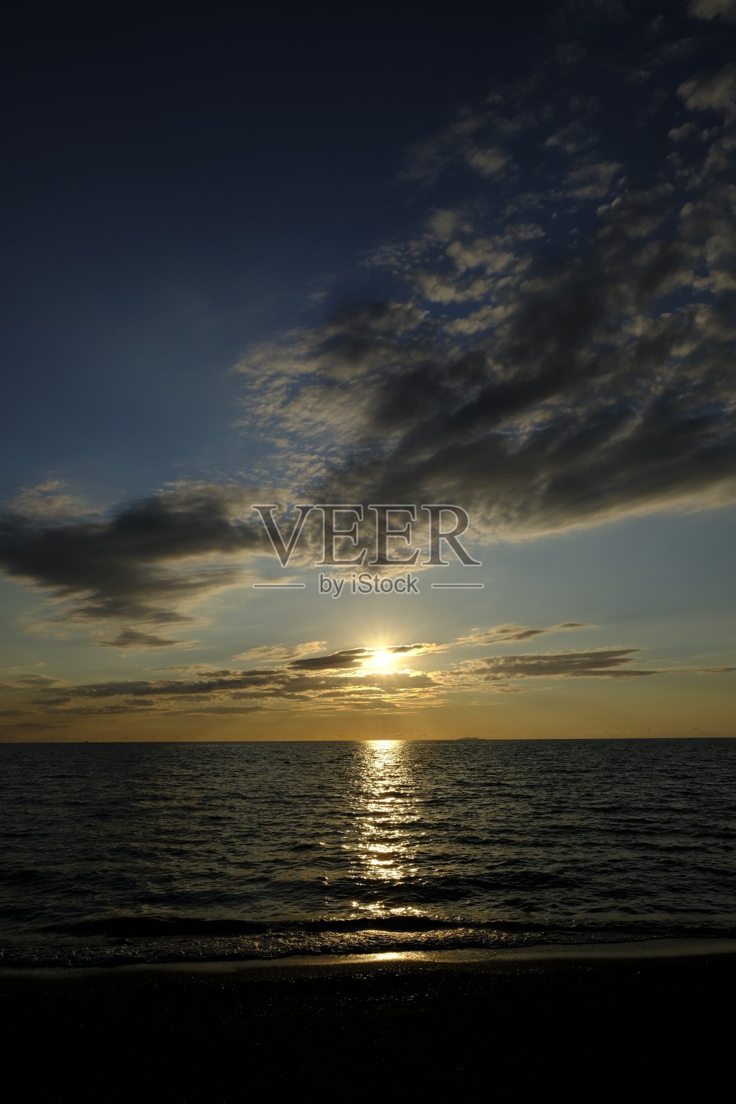 托斯卡纳海上的日落照片摄影图片