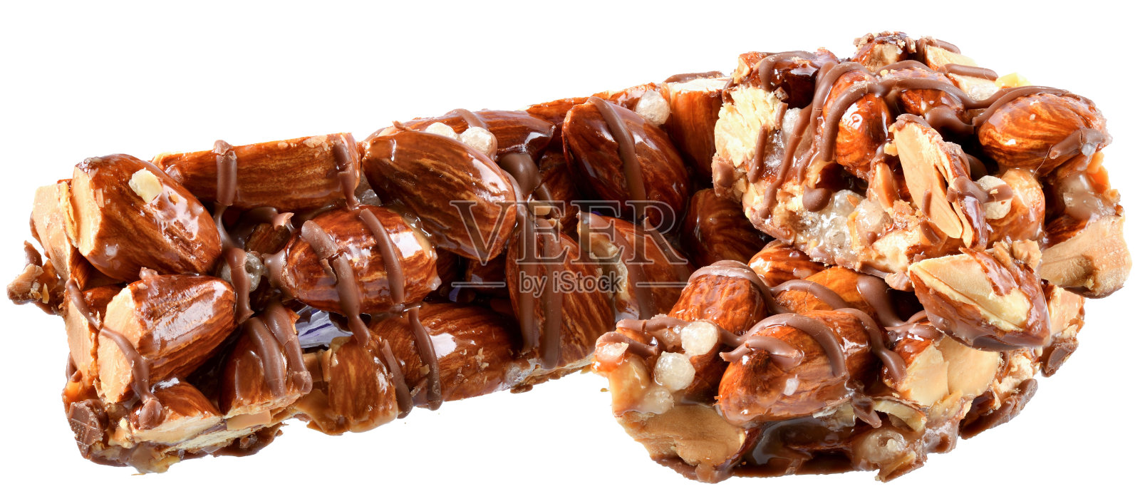 巧克力棒与焦糖，杏仁和膨化大米孤立照片摄影图片