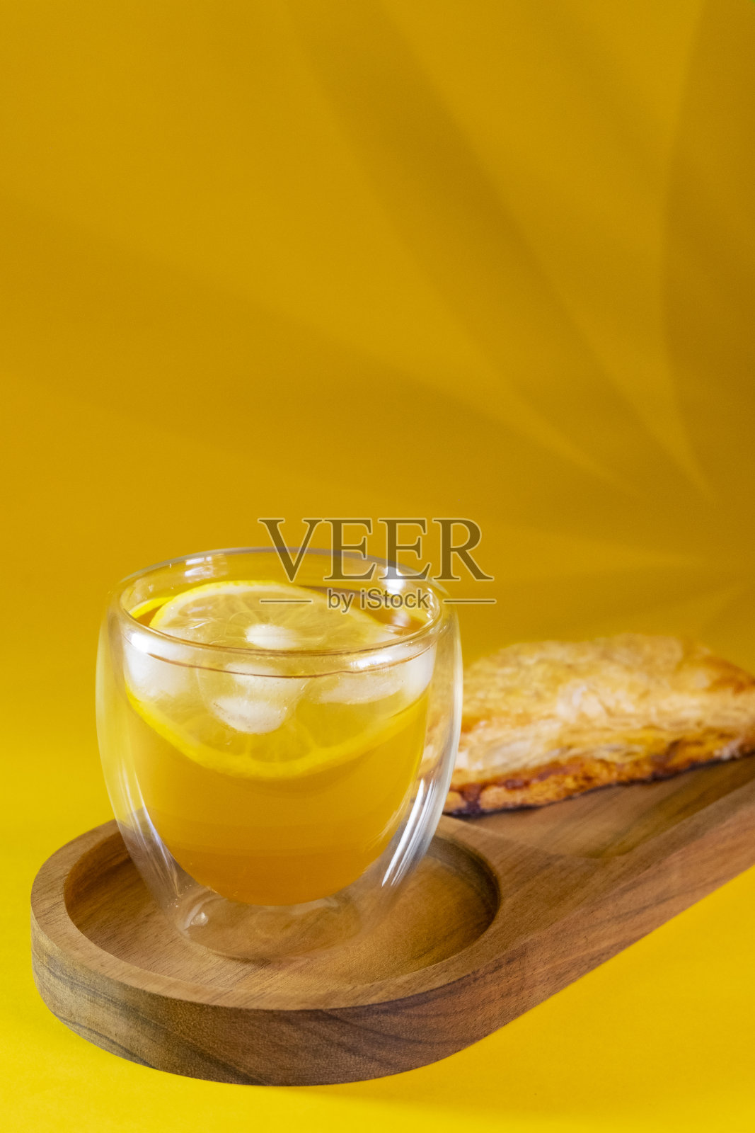 冰柠檬汁照片摄影图片