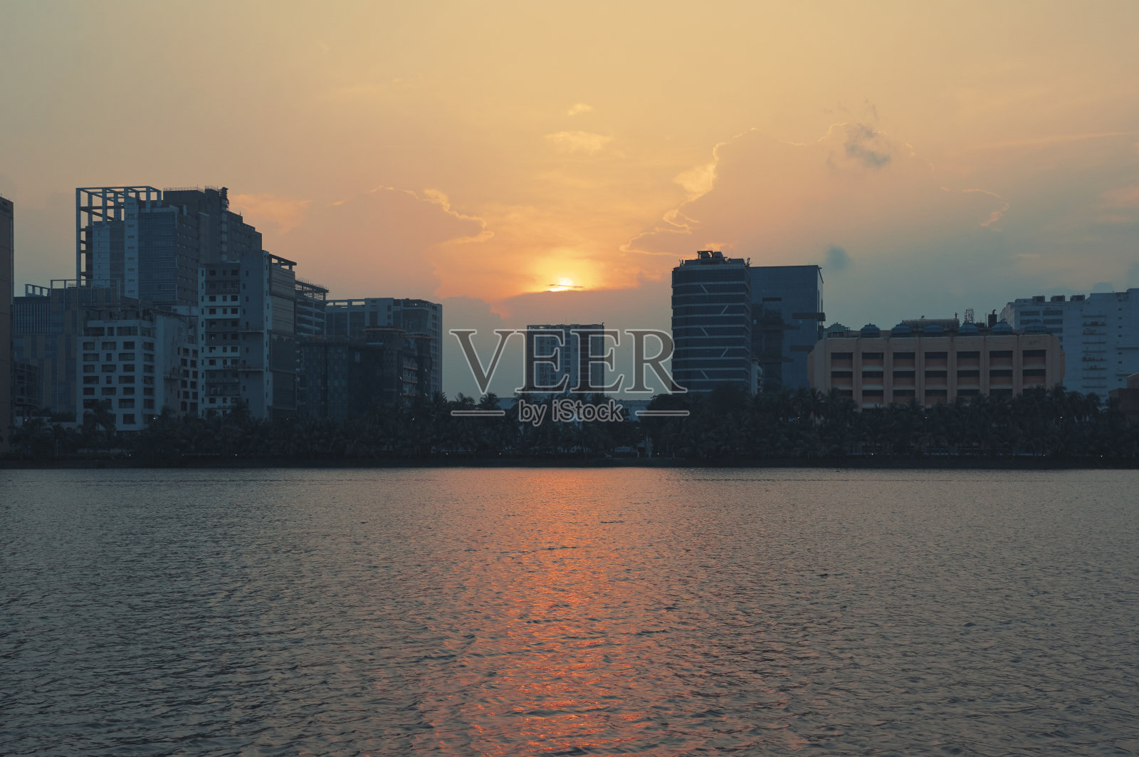 section V区域的IT / BPO建设，从加尔各答东部湿地可以看到照片摄影图片