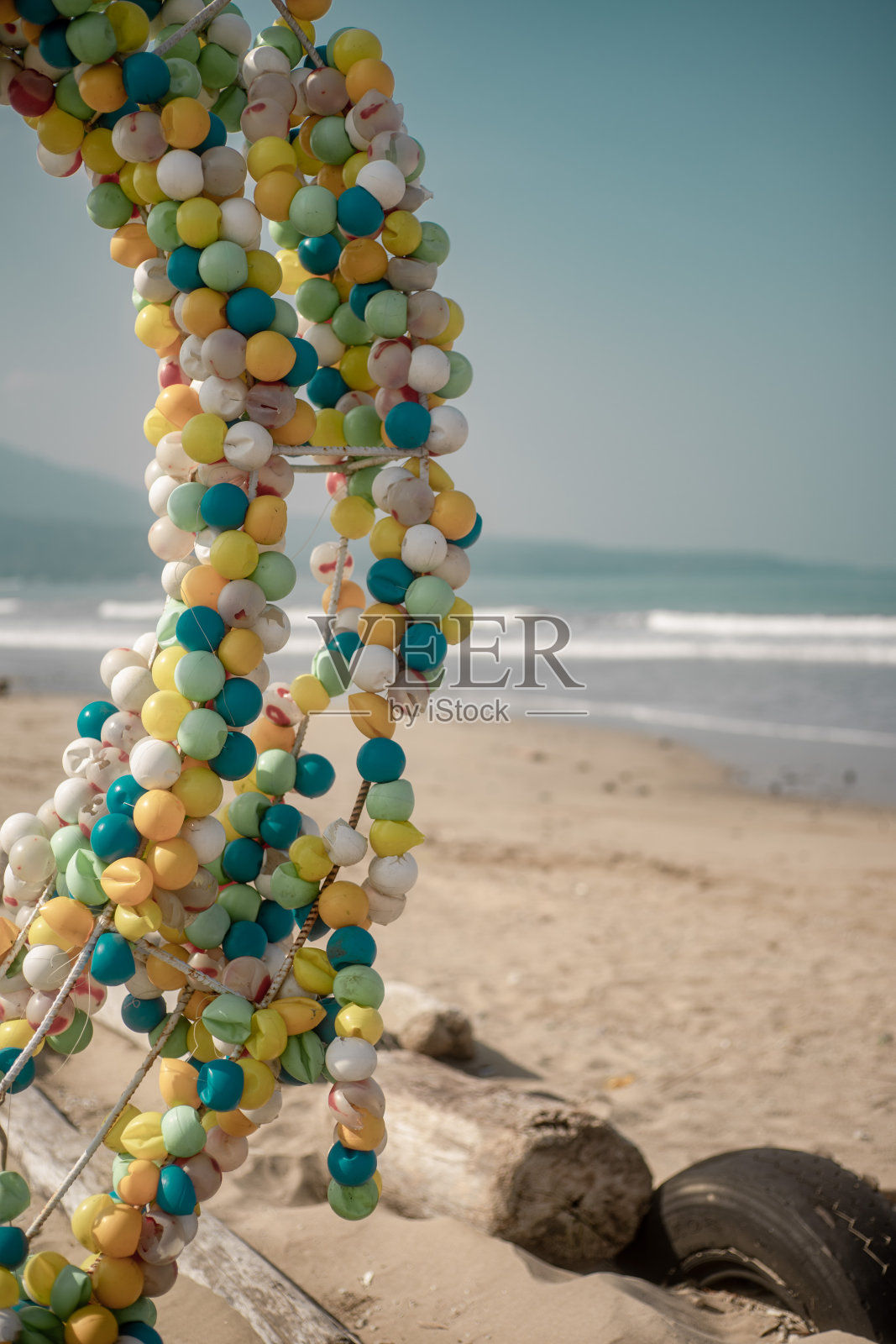 孤独在人群中照片摄影图片