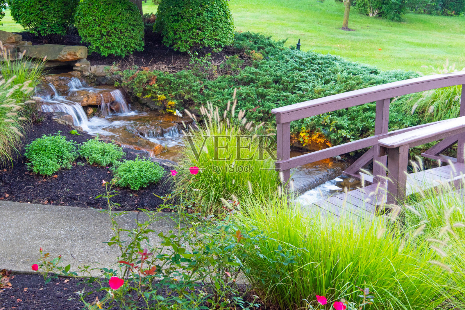 印第安纳州汉密尔顿县的瀑布桥照片摄影图片