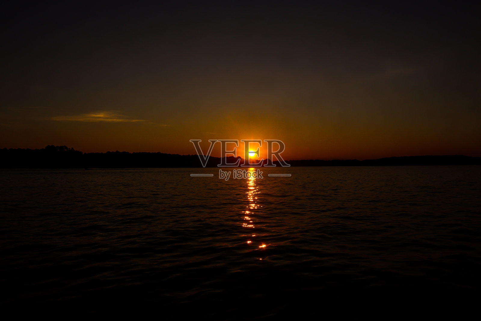 最后一口气湖日落照片摄影图片