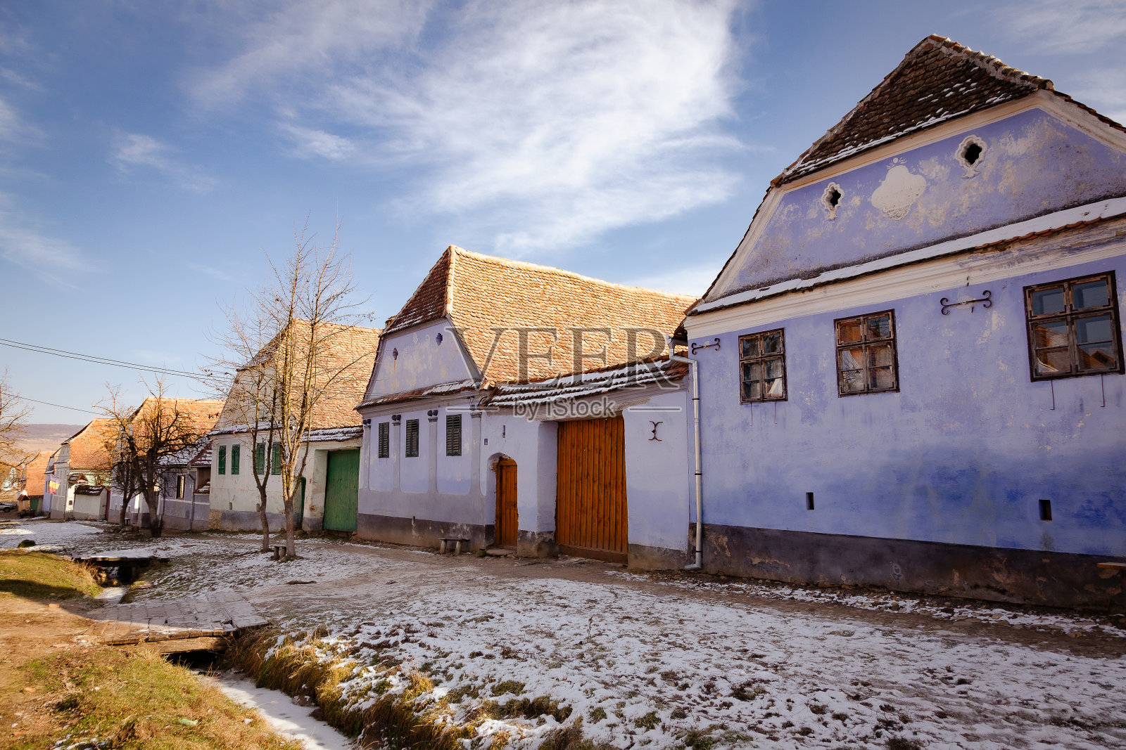 罗马尼亚维斯里村的老房子和建筑照片摄影图片
