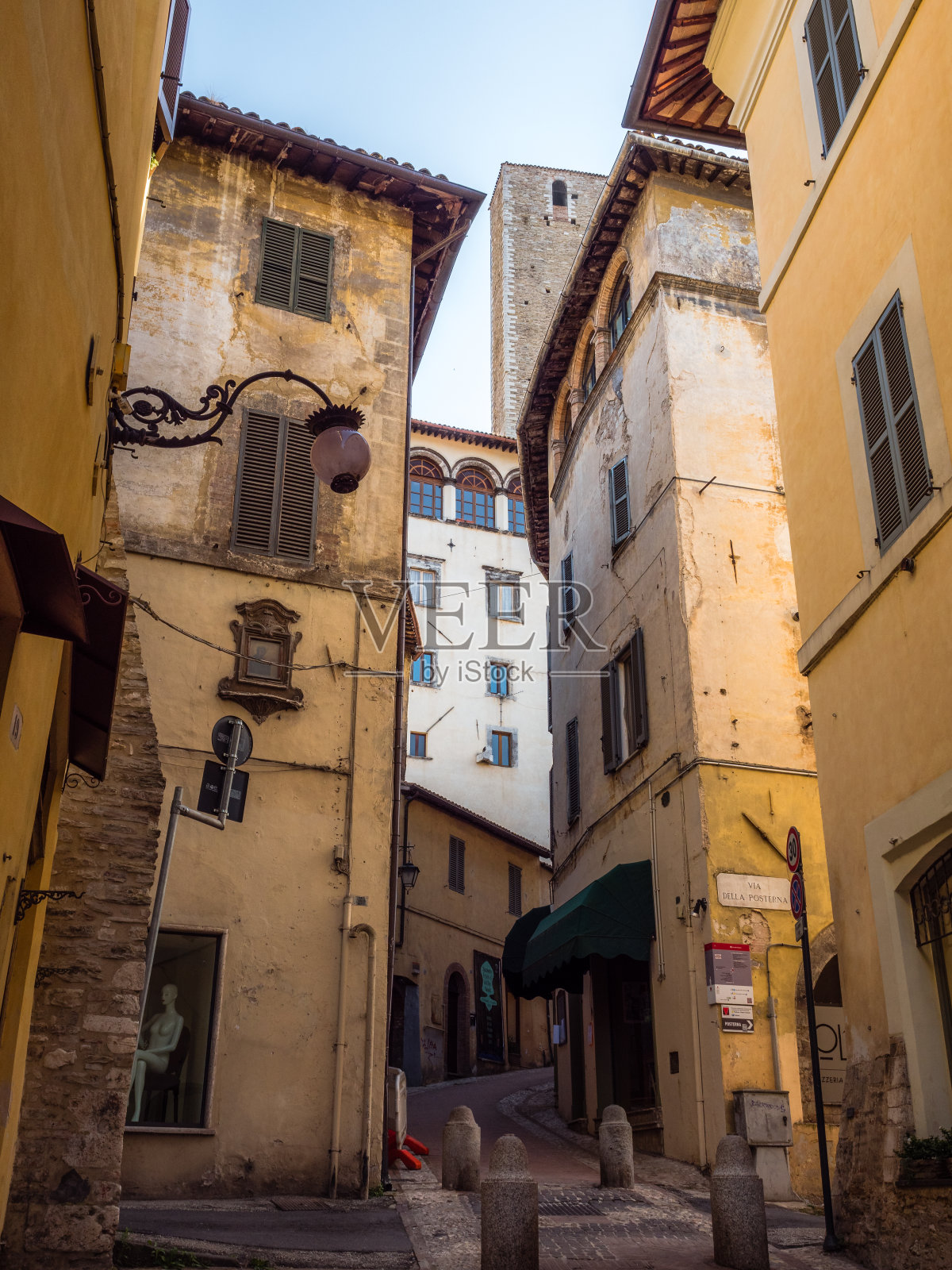 欧洲，意大利翁布里亚，PG, Spoleto的典型街道照片摄影图片