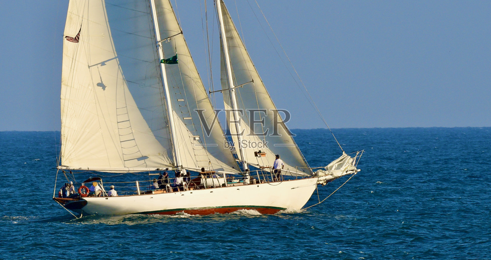 高大的船只照片摄影图片