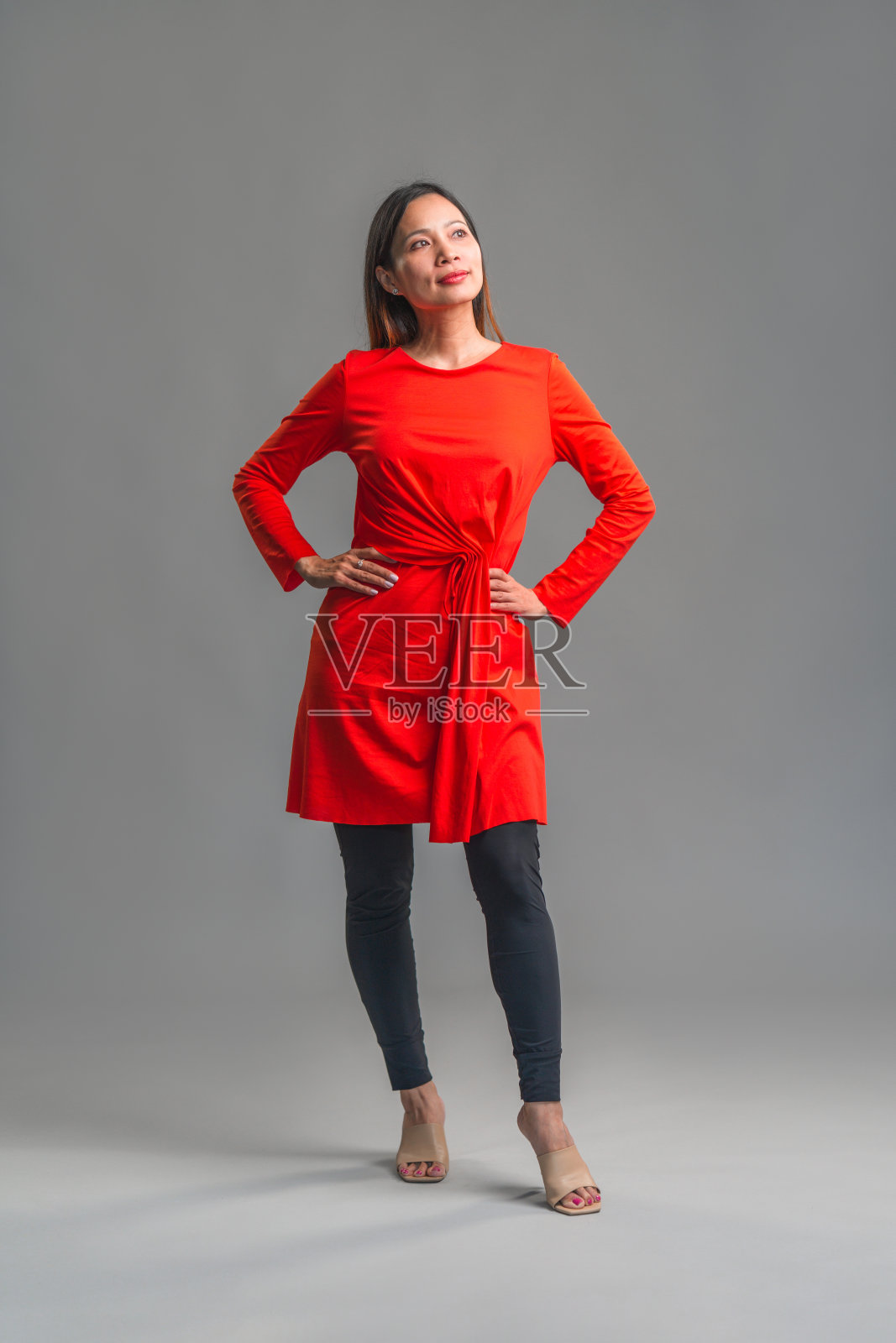 自信的亚洲女商人照片摄影图片