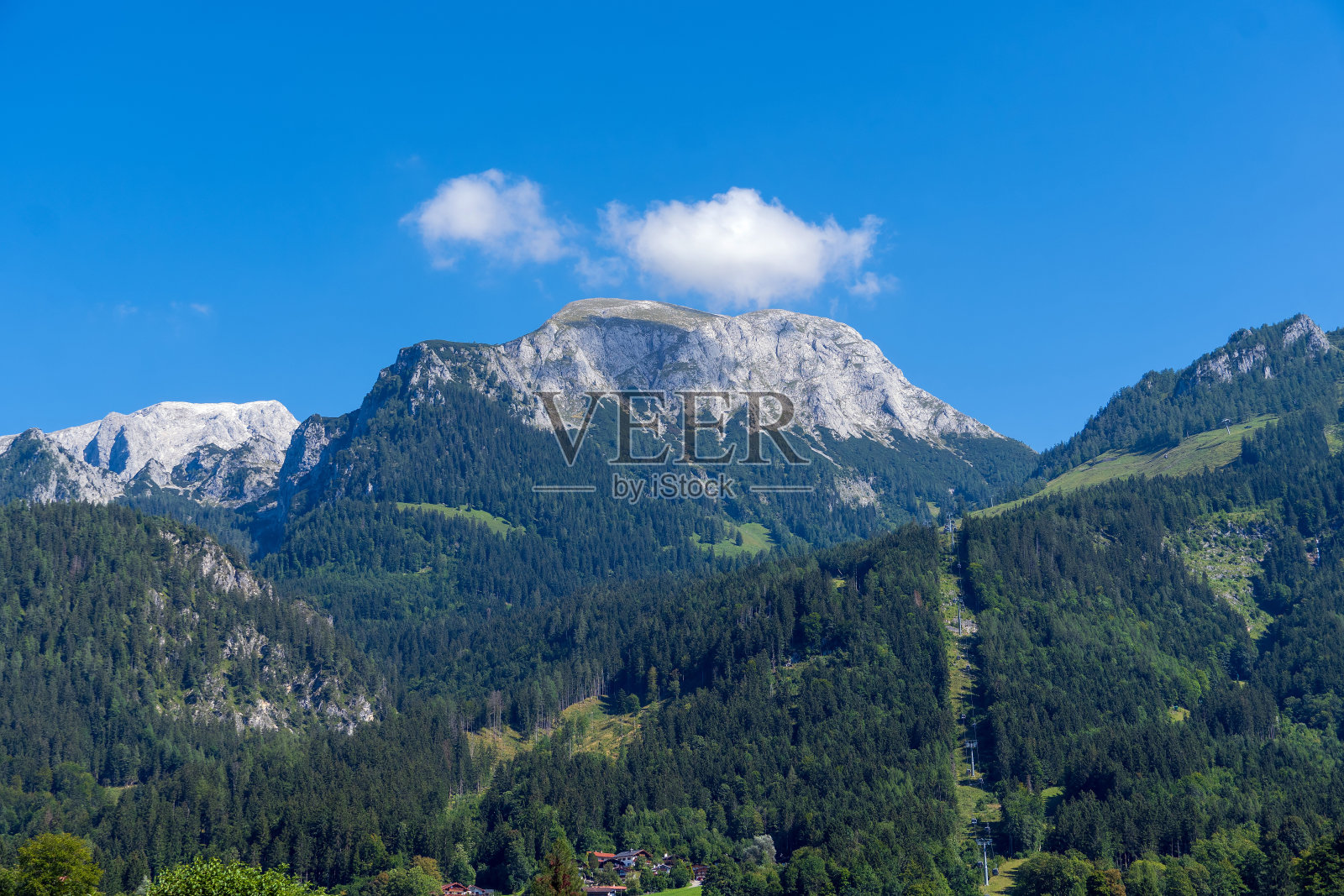 观赏詹纳山缆车照片摄影图片
