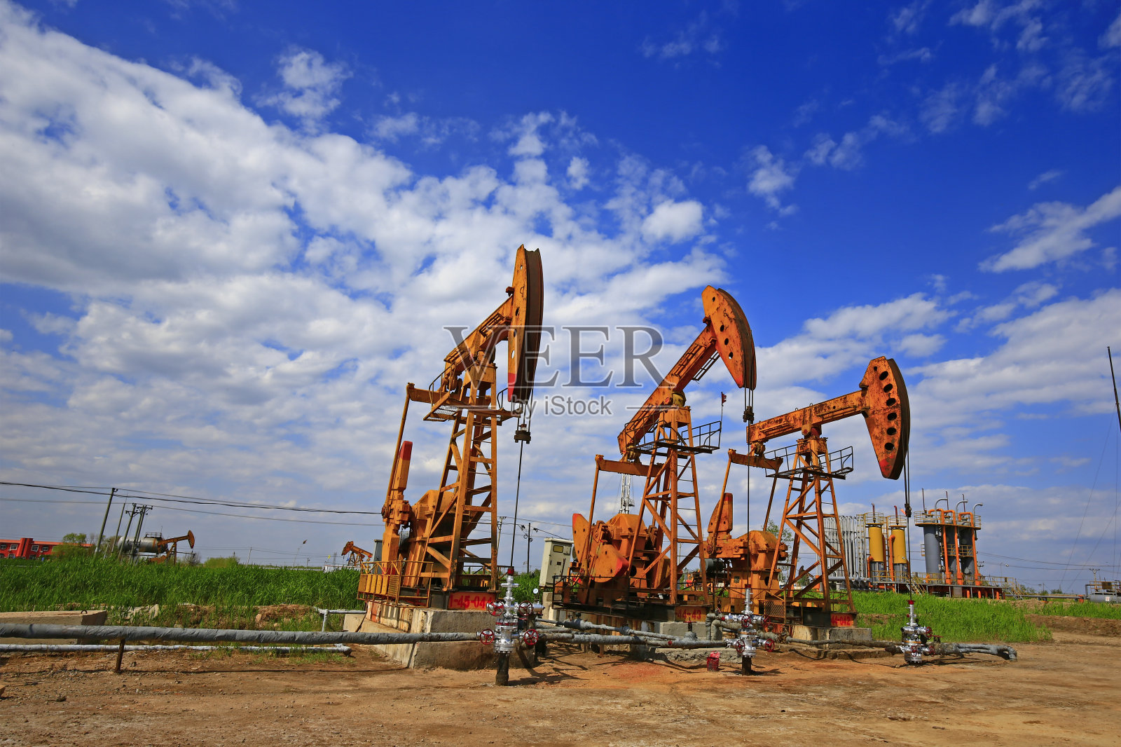 油泵、工业设备照片摄影图片