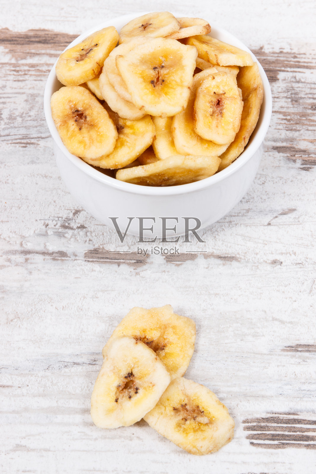 自制的干香蕉片作为零食或甜点照片摄影图片