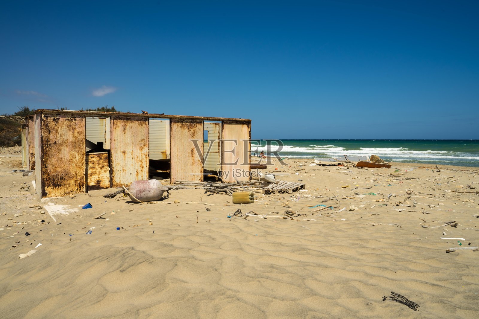 废弃的小屋照片摄影图片