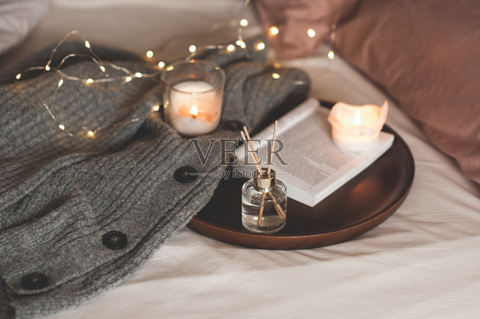 温馨的家庭氛围照片摄影图片