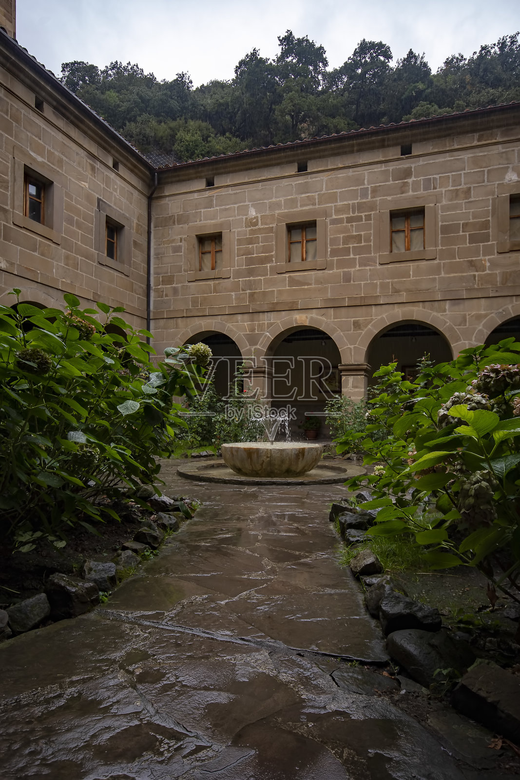 坎塔布里亚的内部景观。照片摄影图片