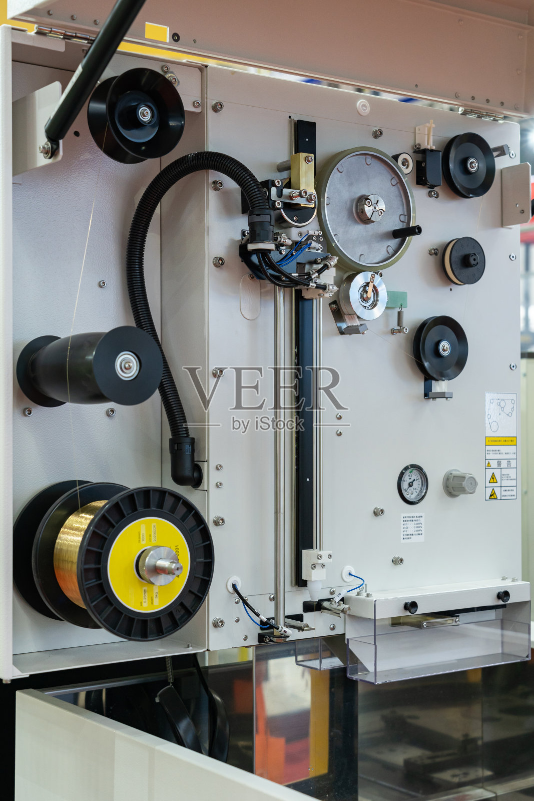 铜线线轴机照片摄影图片