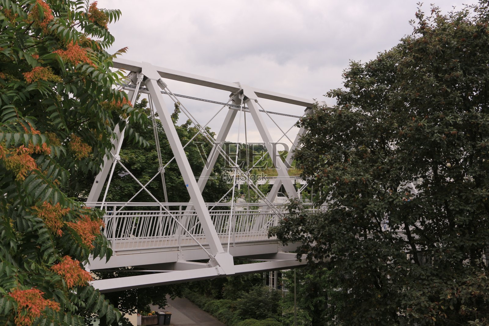 夏天的一天，在西格兰的西格根中心照片摄影图片