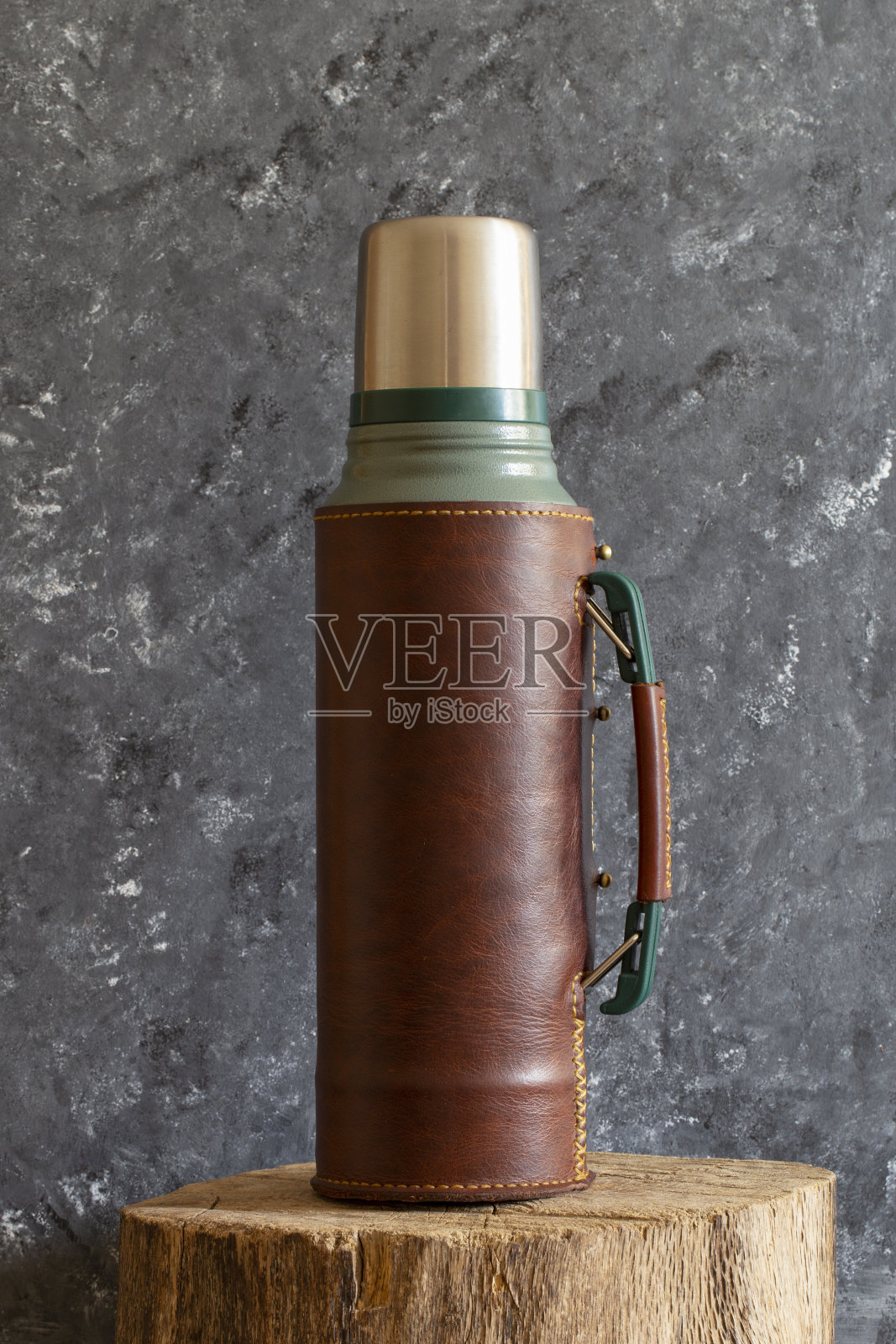 壶和杯子照片摄影图片