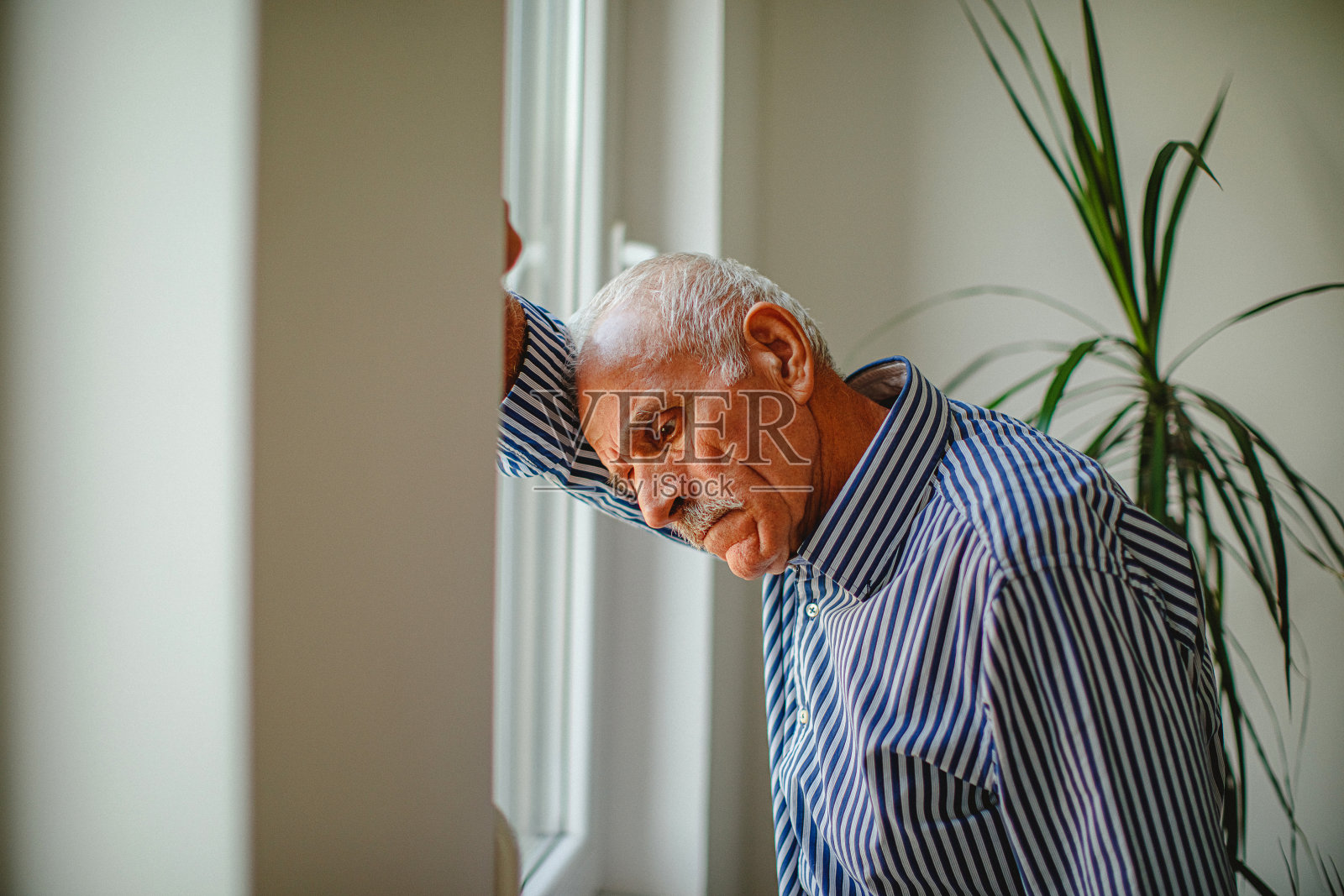 抑郁的人照片摄影图片