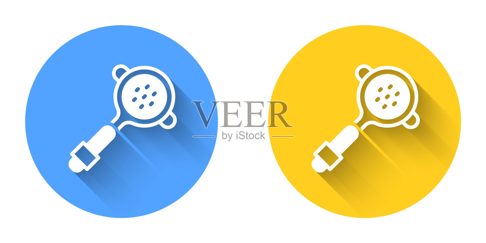 白色咖啡过滤器持有人图标隔离与长阴影背景。圆按钮。向量图标素材