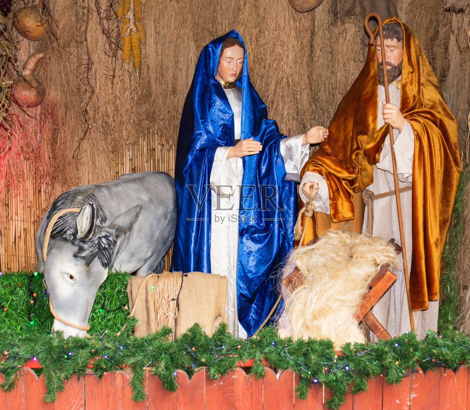 天主教教堂的耶稣诞生场景摄影。照片摄影图片