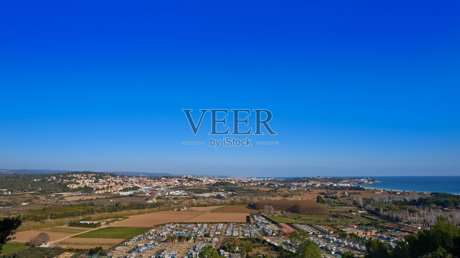 塔拉戈纳的Altafulla空中地平线照片摄影图片