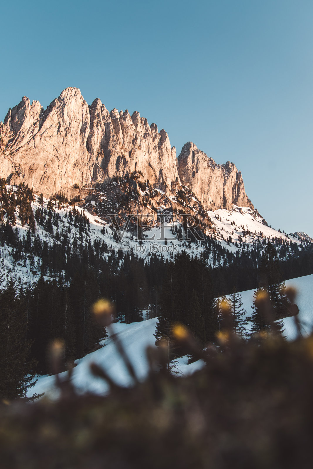 日落时分的瑞士山照片摄影图片