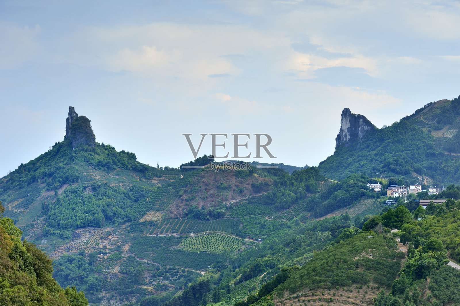 午后漓江与山峰照片摄影图片