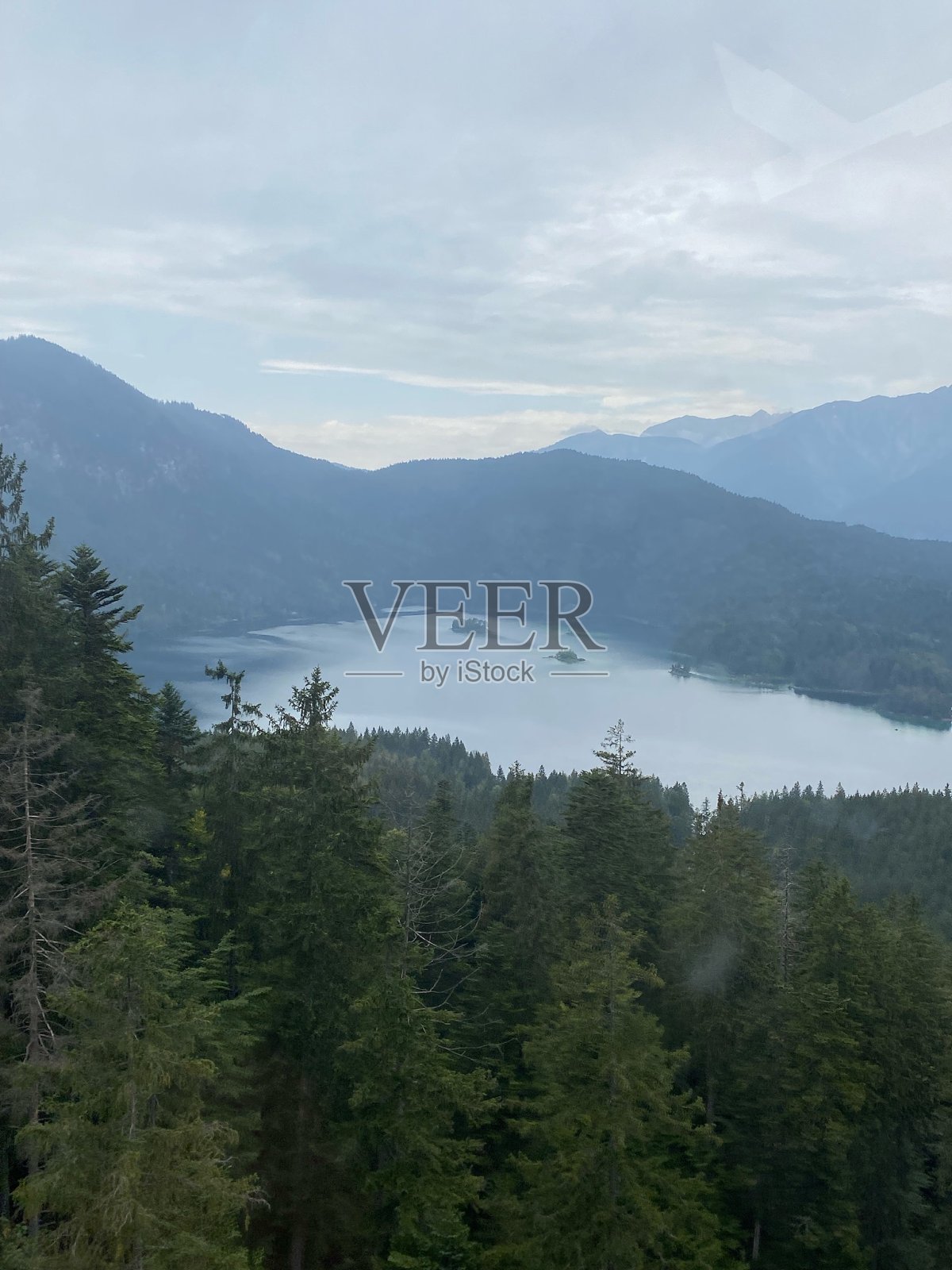 阿尔卑斯山的美景照片摄影图片