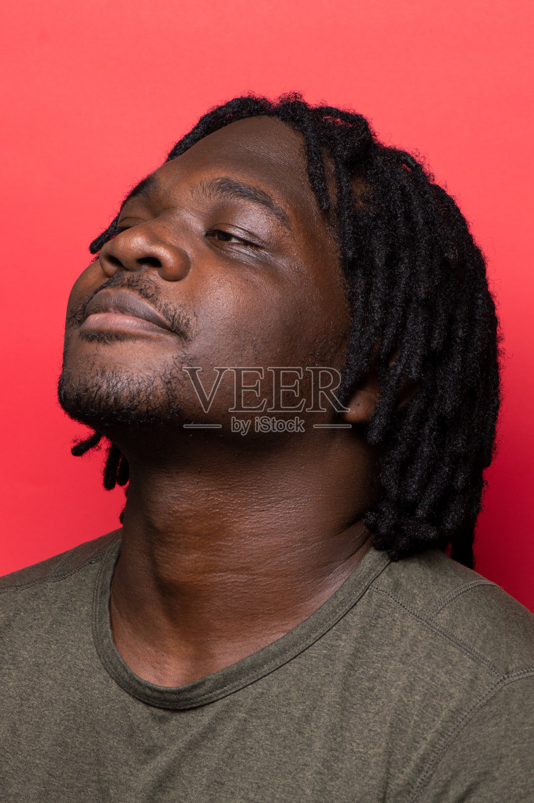 轻松牙买加/非裔美国人男性|黑人男孩快乐照片摄影图片