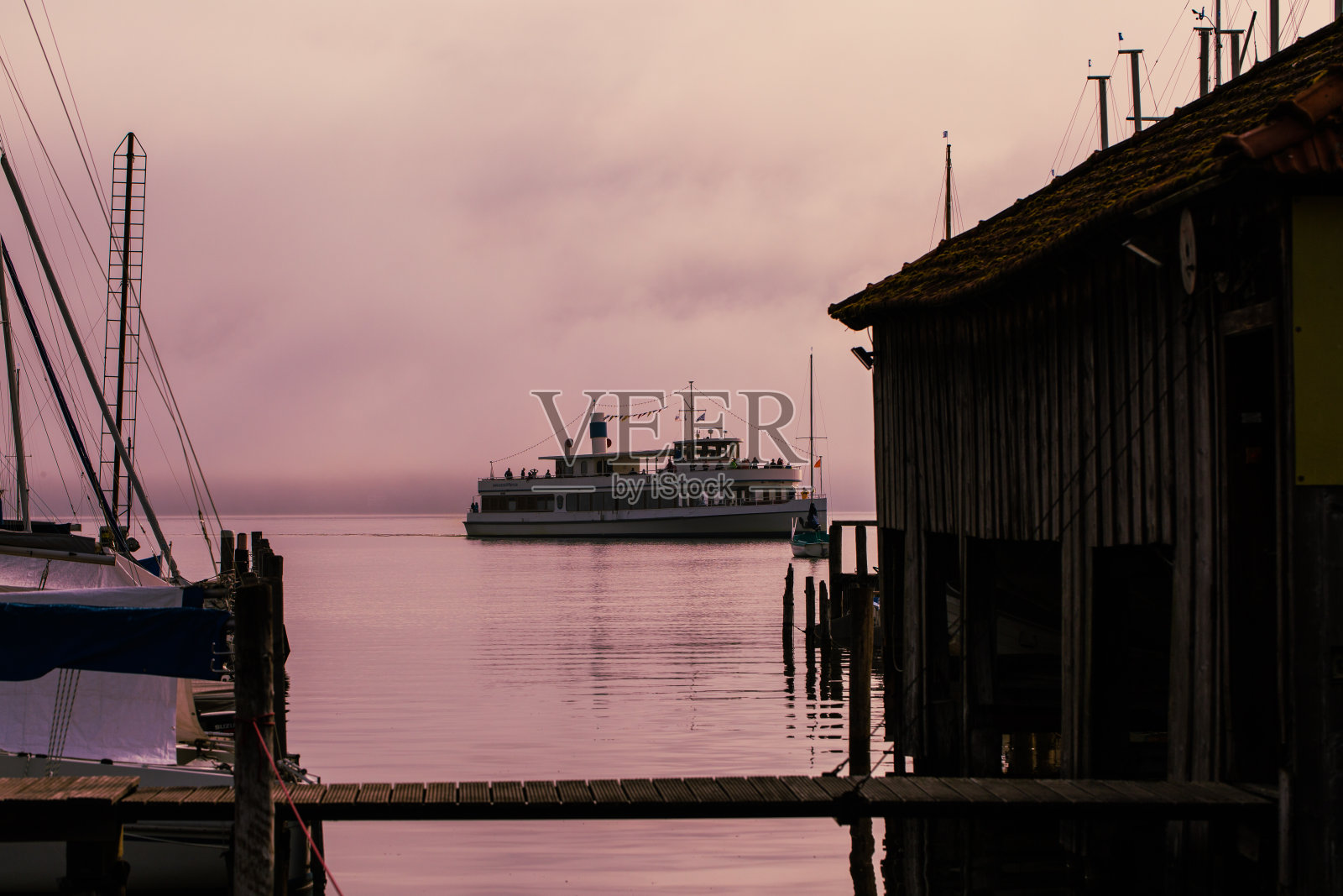 Ammersee码头，雾天，风景照片摄影图片