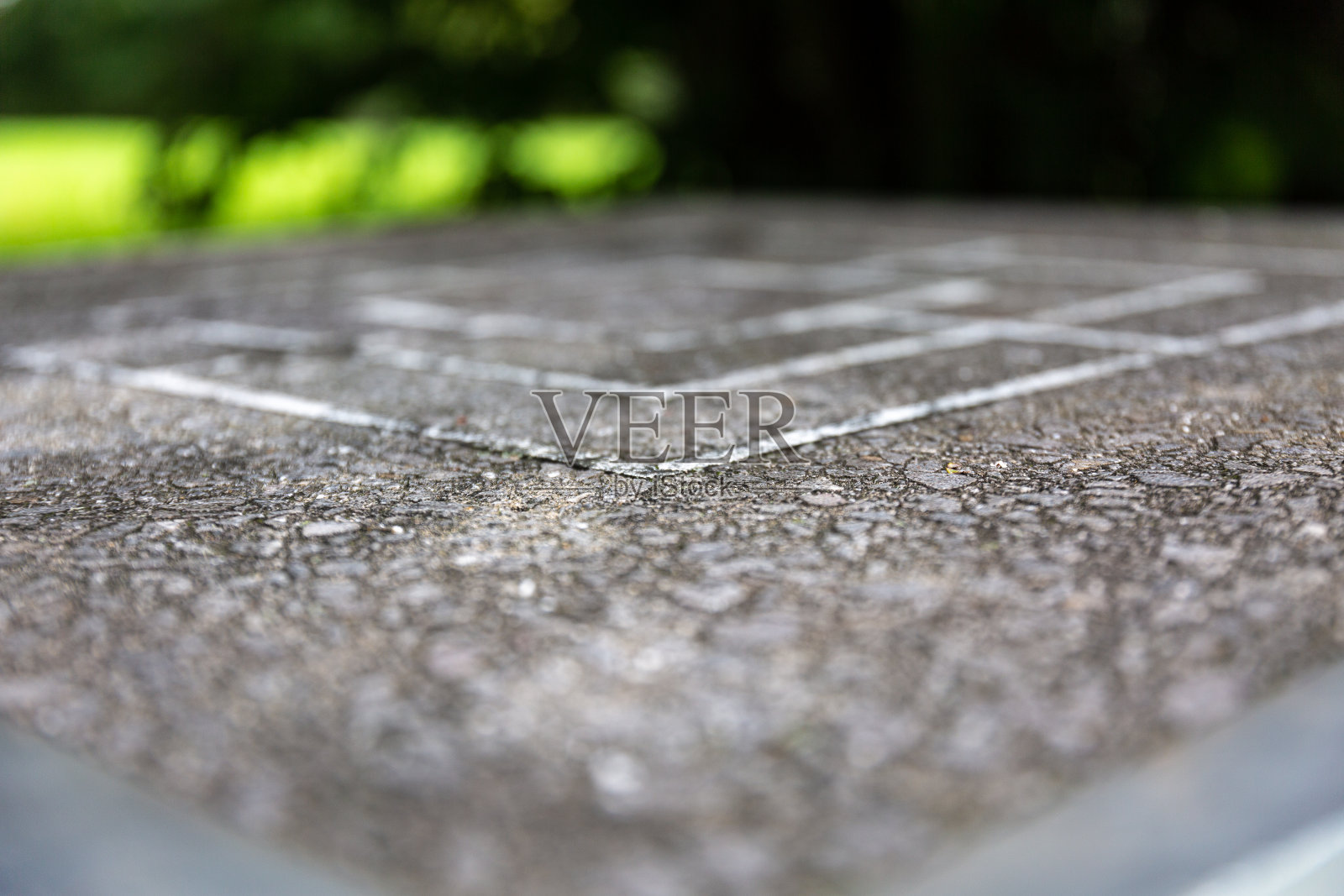 公园里的石头游戏桌照片摄影图片