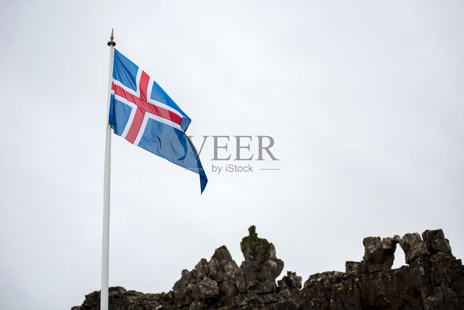 冰岛的国旗在风中飘扬照片摄影图片