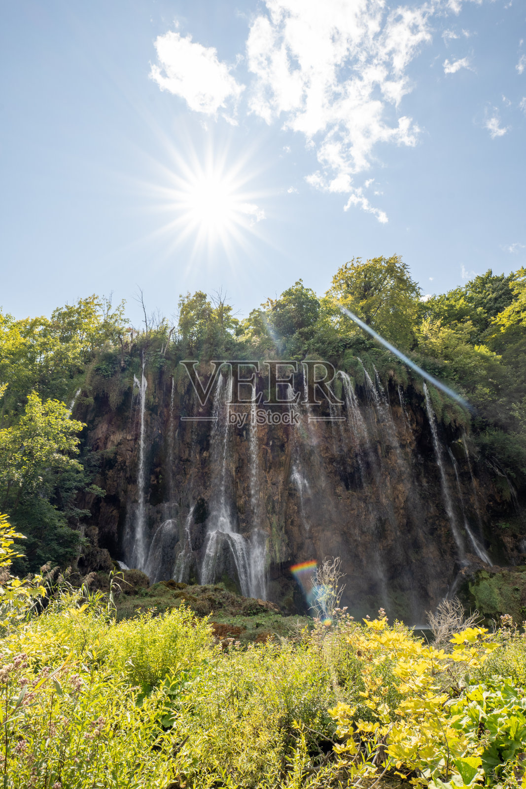 克罗地亚普利特维采国家公园的壮观瀑布照片摄影图片
