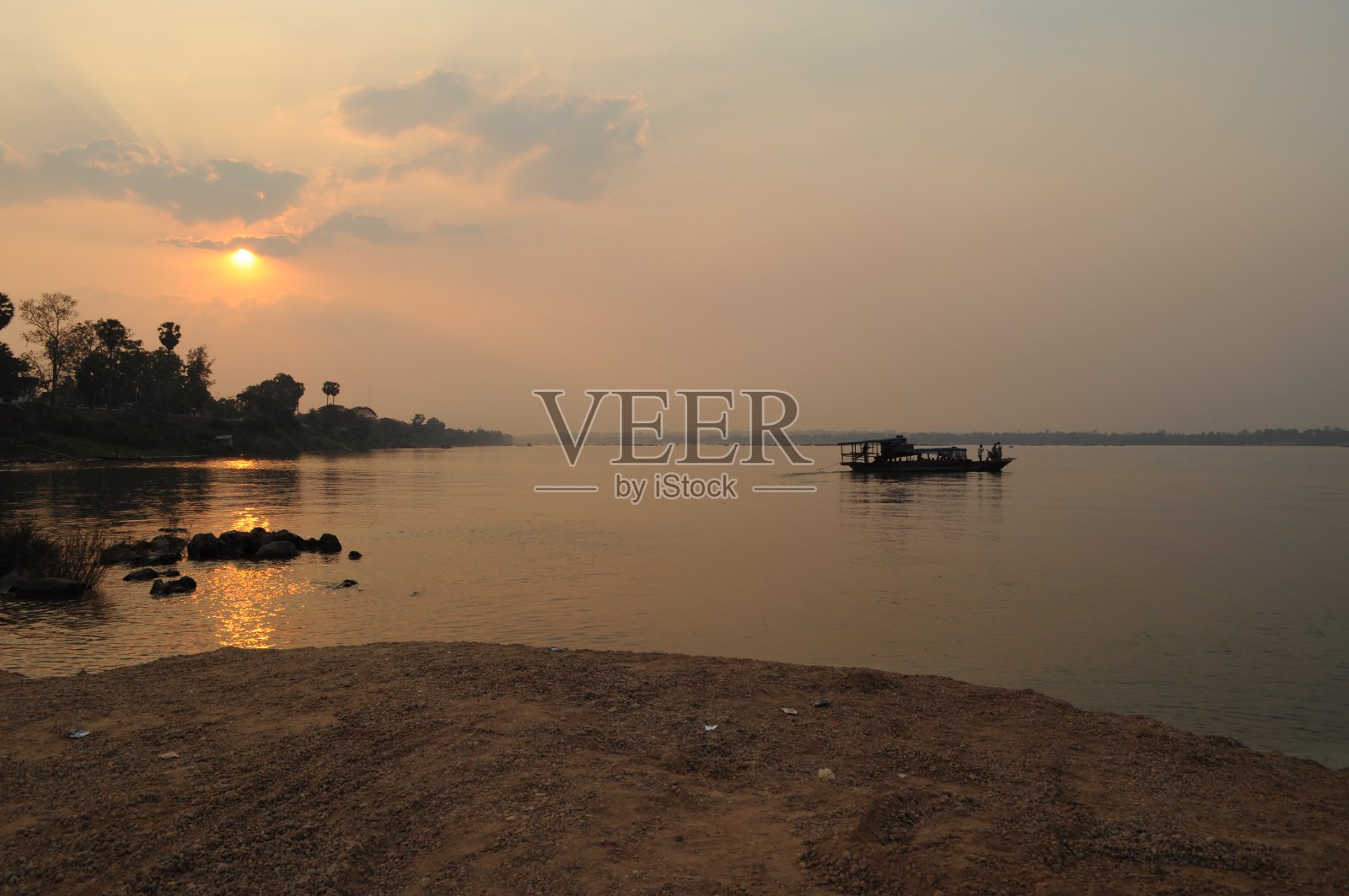 日落海滩照片摄影图片