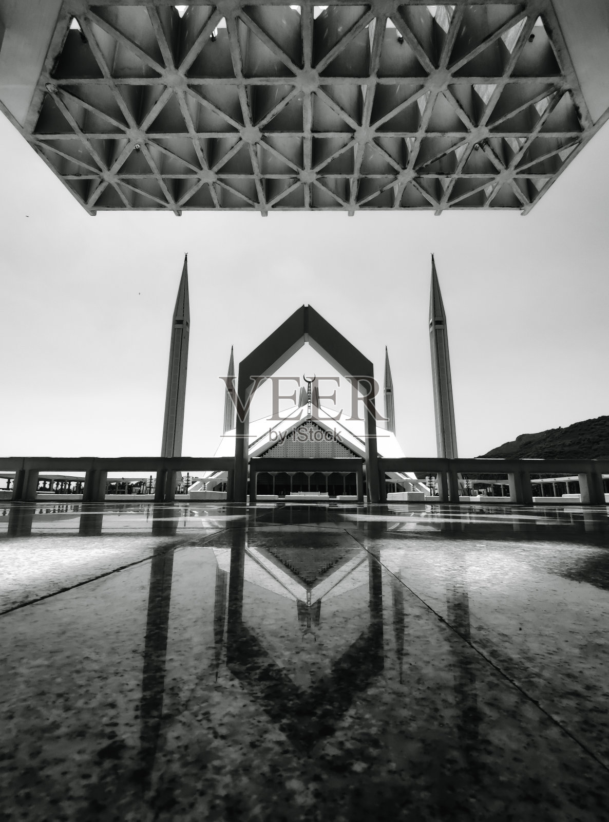 黑色和白色的伊斯兰堡费萨尔清真寺照片摄影图片