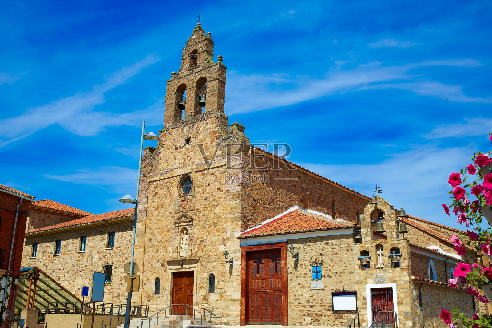 旧金山教会阿斯托加圣詹姆斯路。卡米诺圣地亚哥照片摄影图片