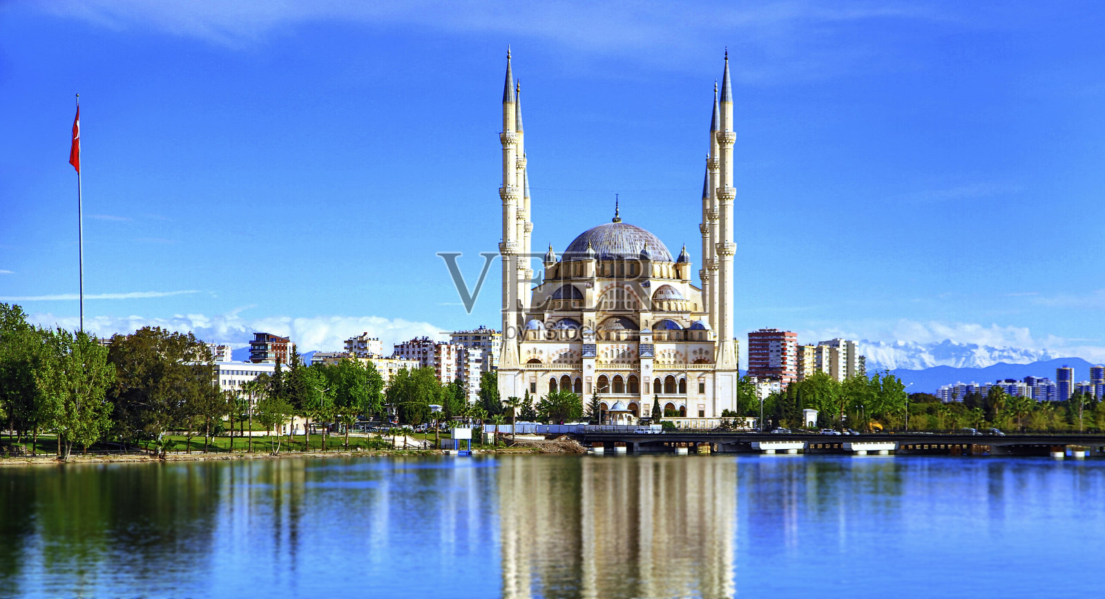 清真寺。照片摄影图片