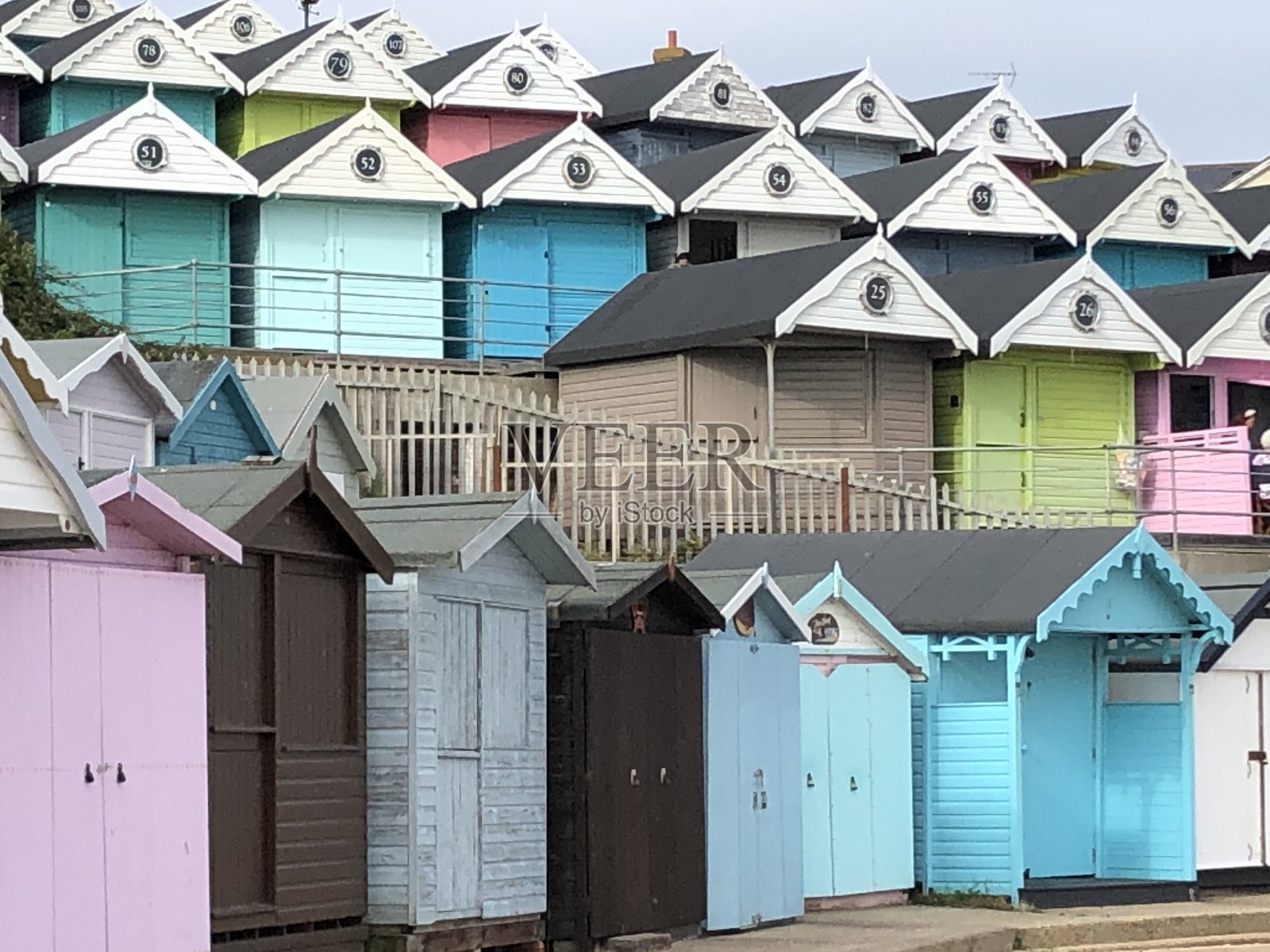 海滩小屋照片摄影图片