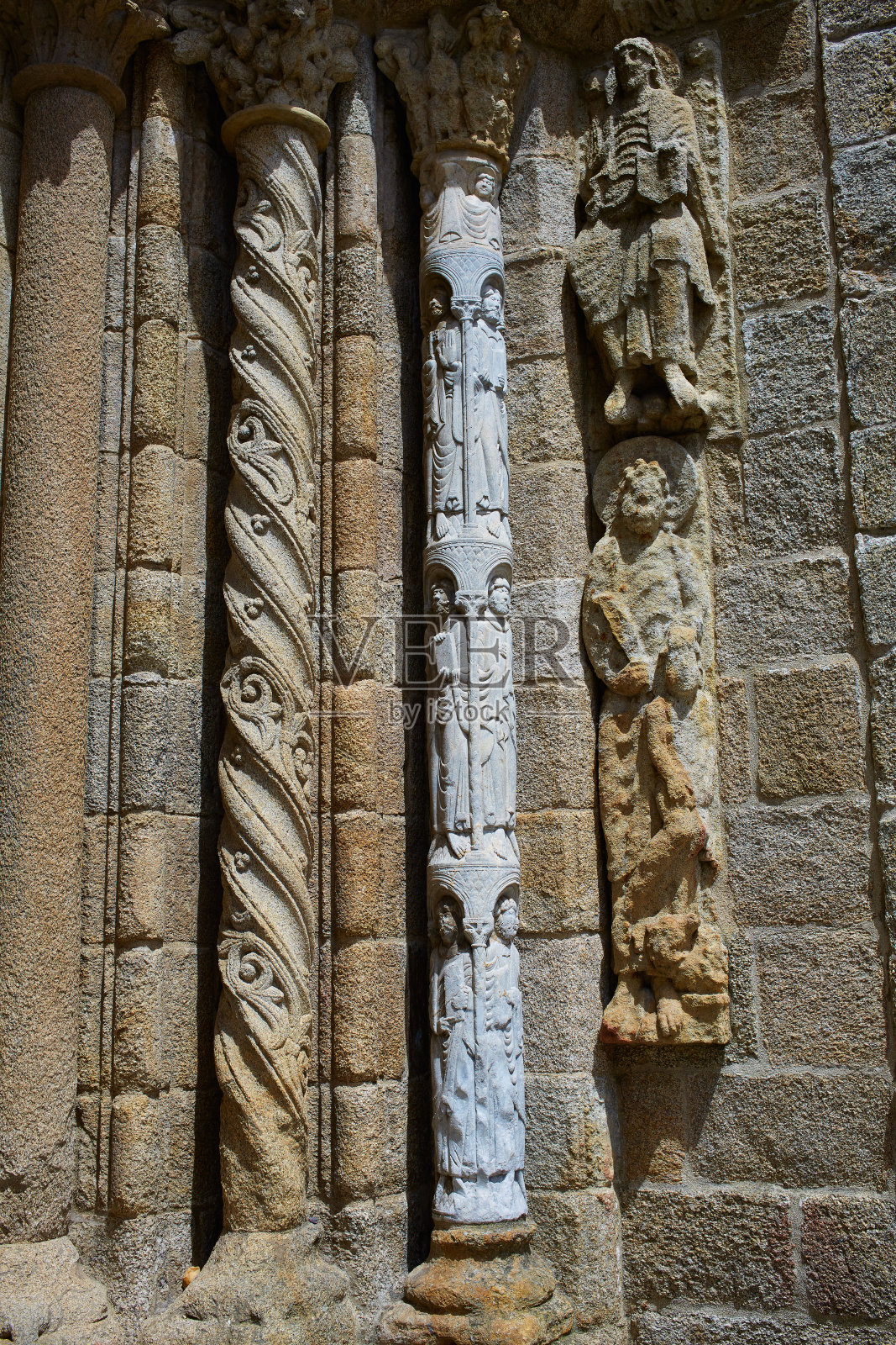 圣詹姆斯之路的圣地亚哥德孔波斯特拉尽头。卡米诺圣地亚哥照片摄影图片