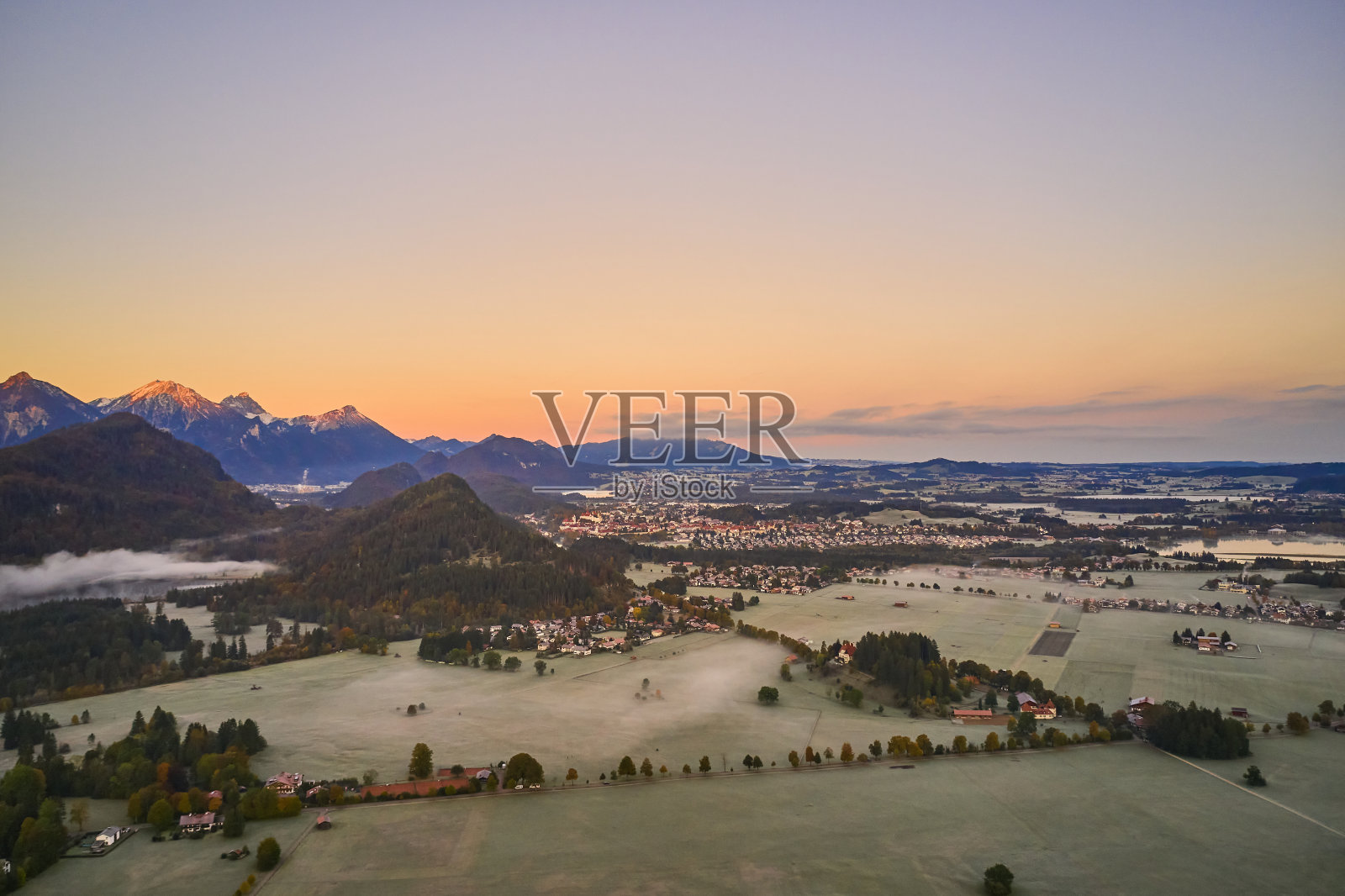 自然景观美丽的大片绿地照片摄影图片