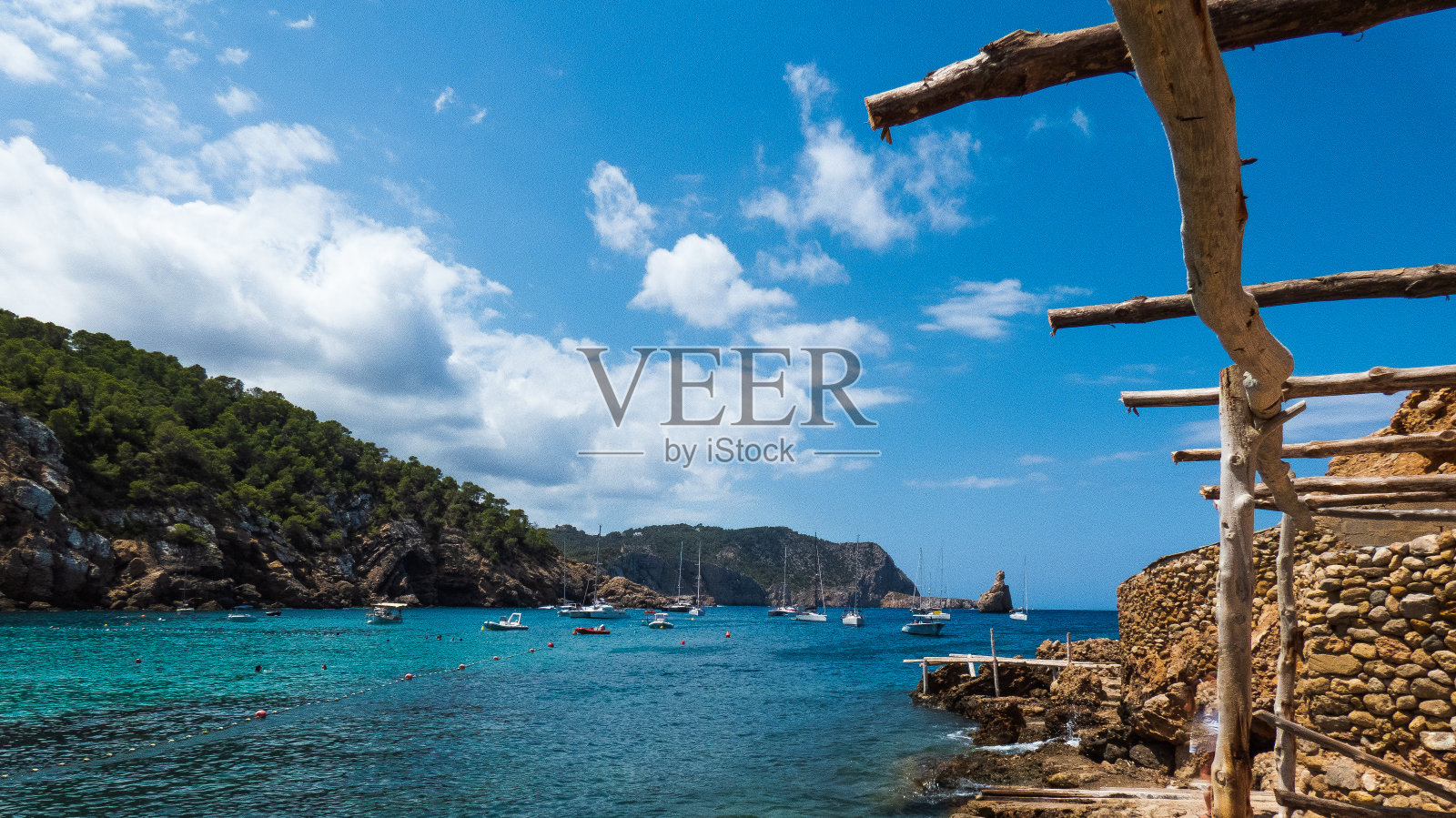 西班牙巴利阿里群岛美丽的海岸照片摄影图片