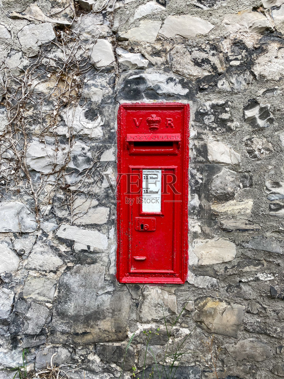 维多利亚时代的红色旧邮筒照片摄影图片