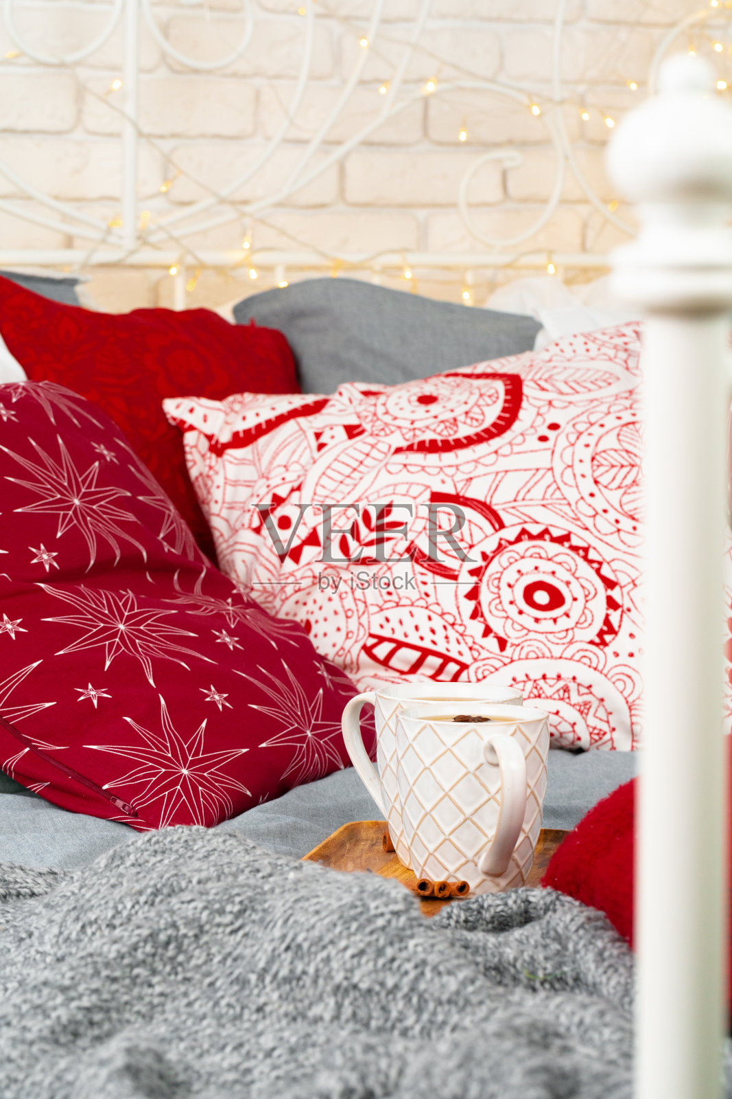 卧室装饰圣诞节时间关闭照片摄影图片