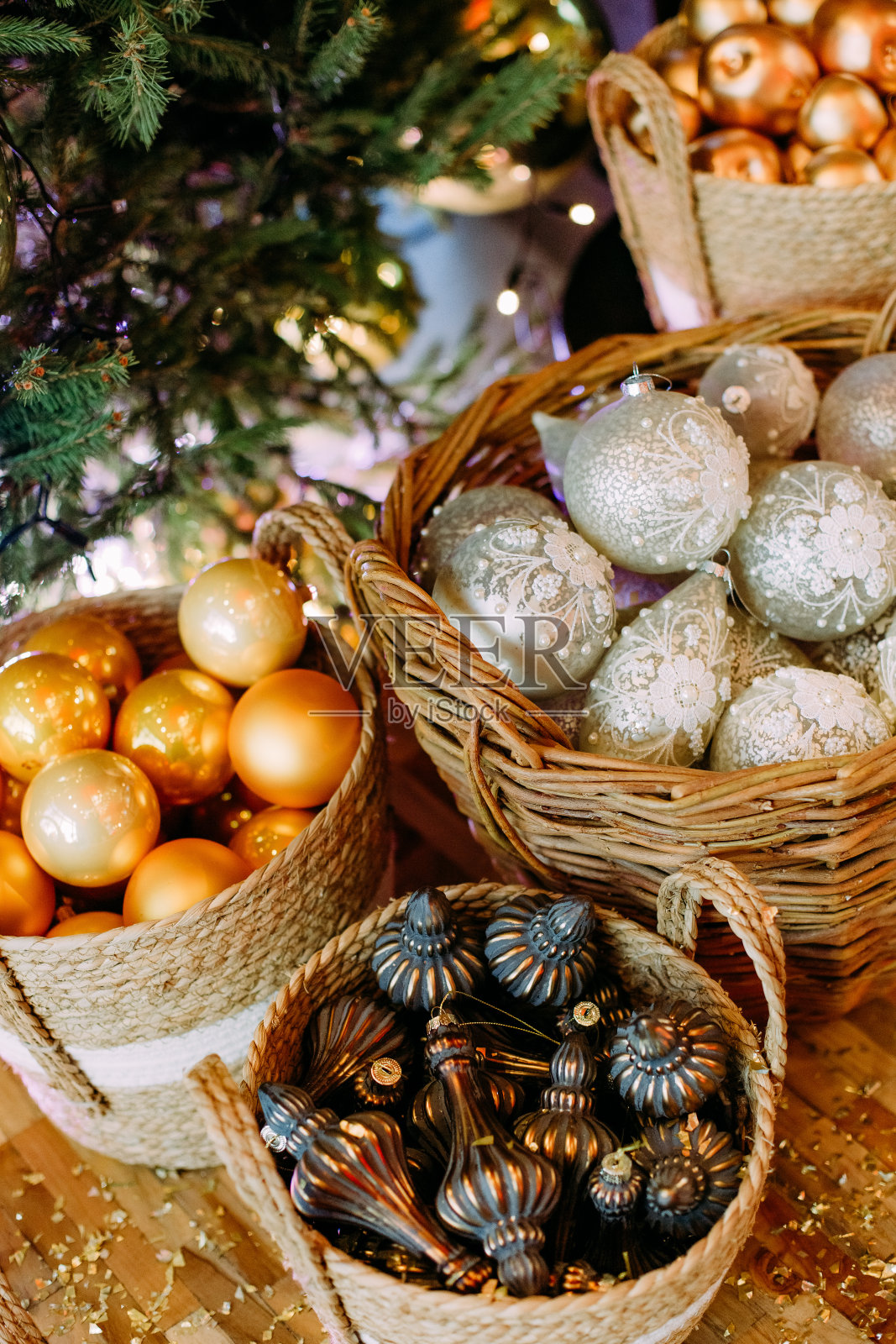 圣诞节象征装饰节日树物品篮照片摄影图片