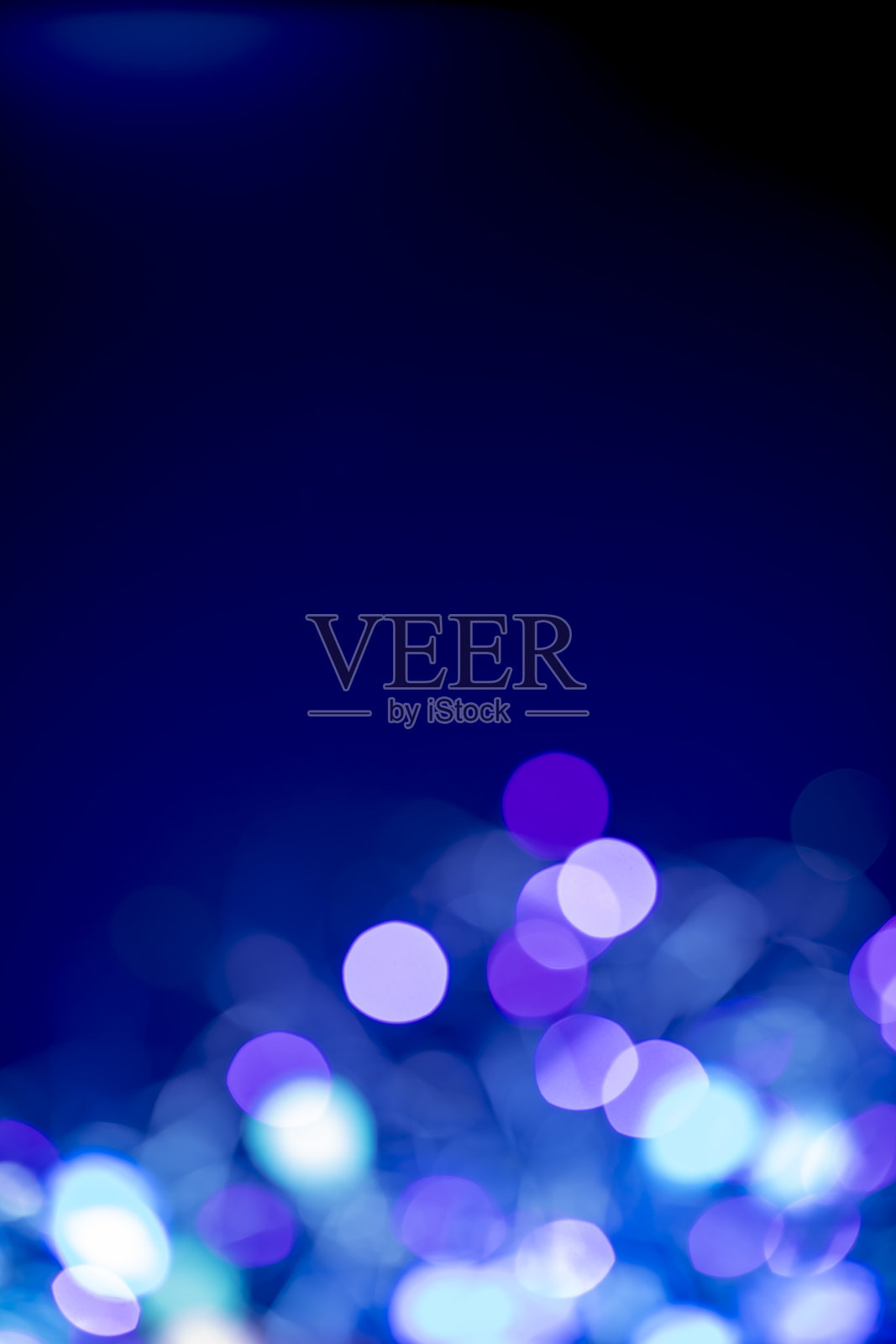 离焦圣诞灯背景与复制空间照片摄影图片