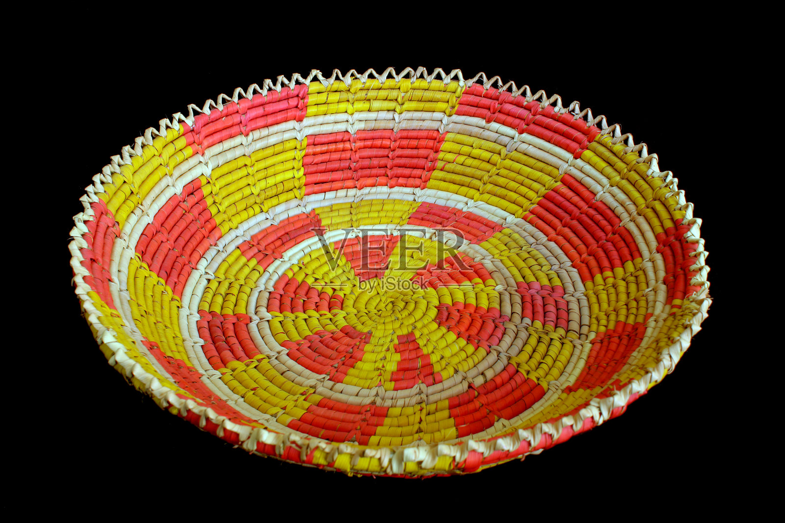 手工枣棕榈叶工艺品照片摄影图片