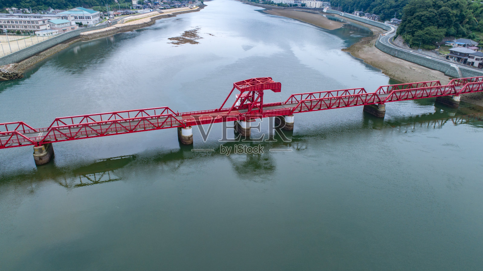日本长滨大桥(移动桥)和日地河口周边照片摄影图片