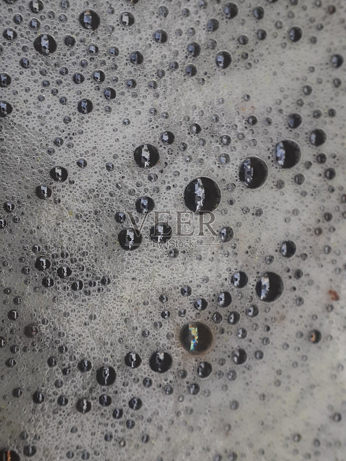 水槽里的肥皂泡照片摄影图片