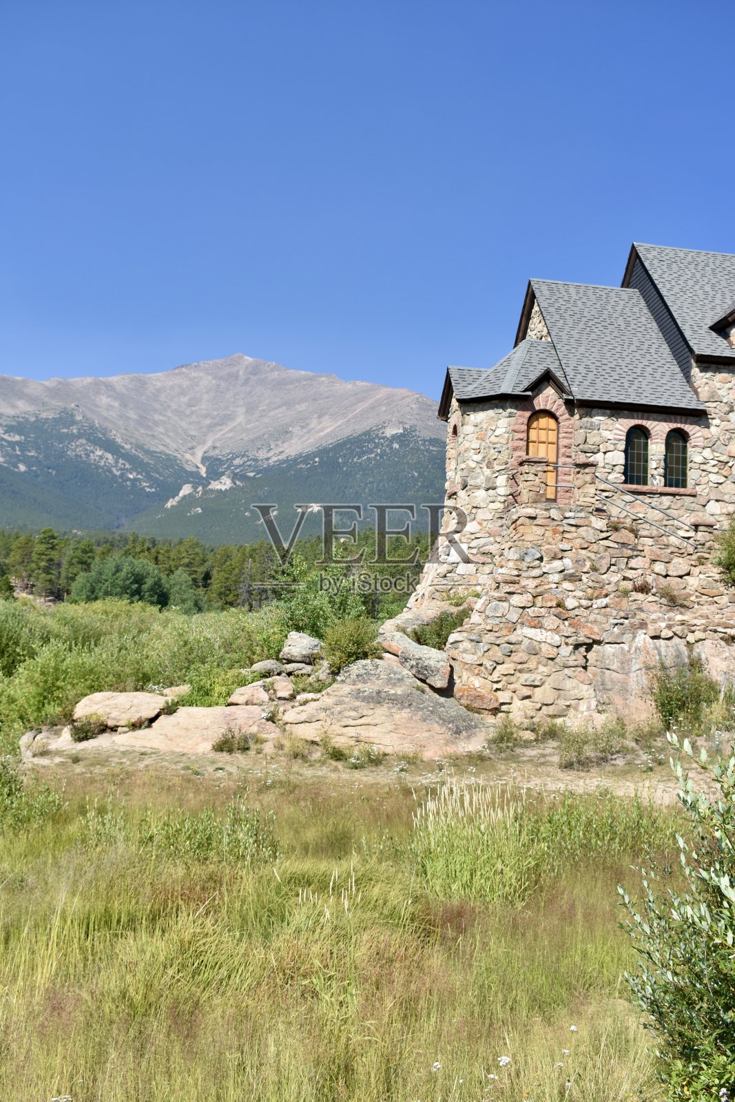 落基山国家公园的圣凯瑟琳教堂照片摄影图片